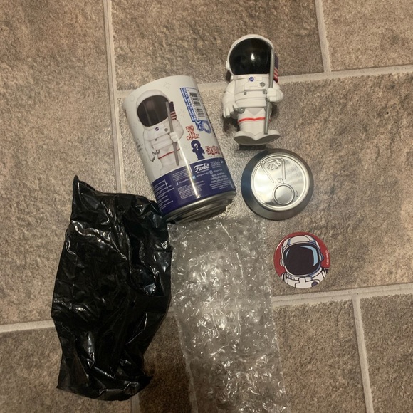 NASA Astronaut Funko Vinyl SODA Figure (International Version) 1/5,800 - Picture 1 of 7